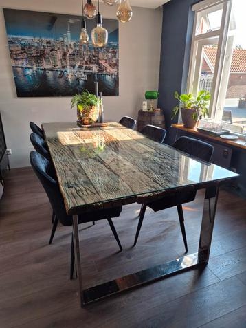 Richmond Style eettafel beschikbaar voor biedingen