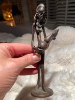 Afrikaans Bronzen Beeldje Vrouw met Instrument, Antiek en Kunst, Ophalen of Verzenden