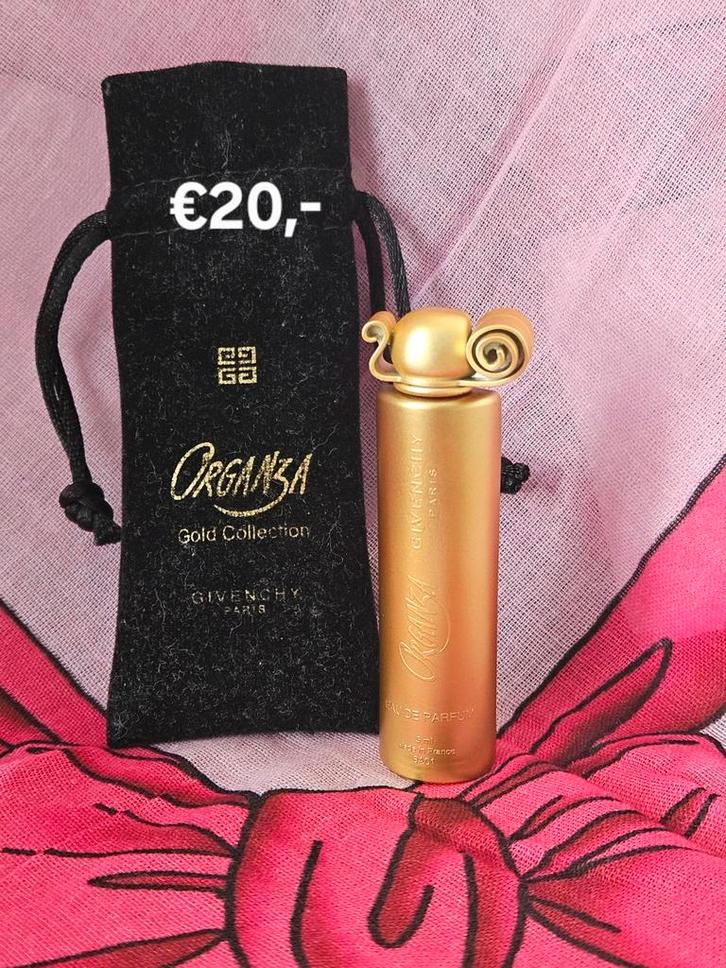 Verschillende parfum miniaturen, Verzamelen, Parfumverzamelingen, Zo goed als nieuw, Miniatuur, Ophalen of Verzenden