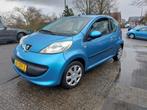Peugeot 107 1.0 12V 3DR 2006 Blauw AIRCO, Voorwielaandrijving, Stof, 765 kg, 68 pk