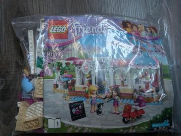 Lego Friends 41119 Heartlake cupcake café beschikbaar voor biedingen