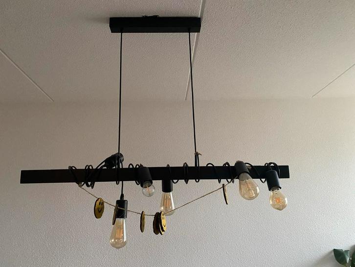 Zwarte metalen hanglamp met 5 lampen, Huis en Inrichting, Lampen | Hanglampen, Zo goed als nieuw, 50 tot 75 cm, Metaal, Ophalen