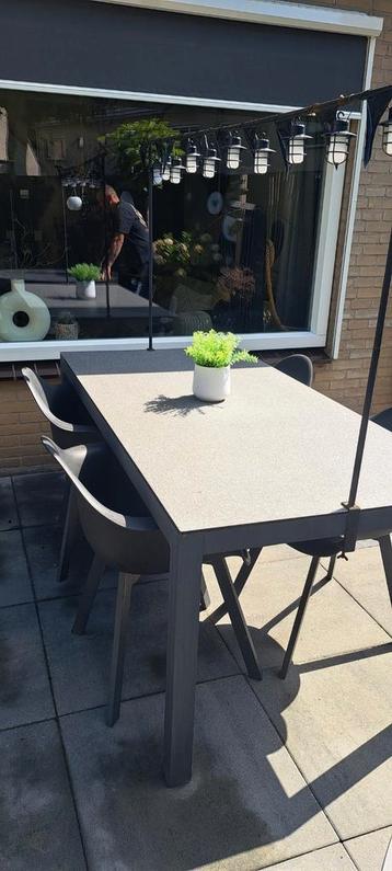Leuke tuinset..antraciet..zwart  beschikbaar voor biedingen