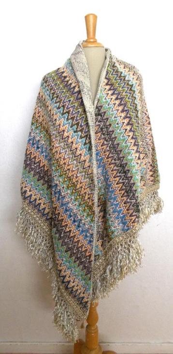 Dikke mooie kleuren grote Peru/Inca poncho/top! L/XL beschikbaar voor biedingen
