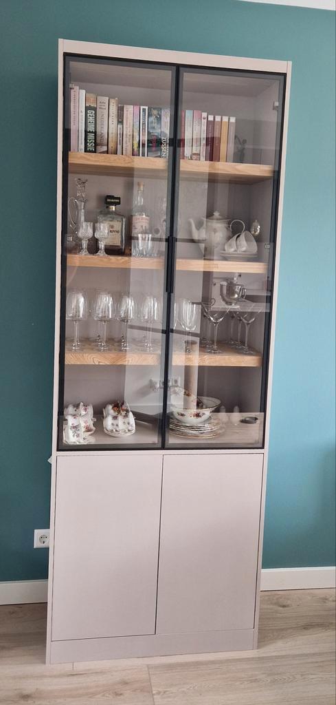 Vitrinekast Virgil - Zand - Zo goed als nieuw!, Huis en Inrichting, Kasten | Vitrinekasten, Zo goed als nieuw, 200 cm of meer