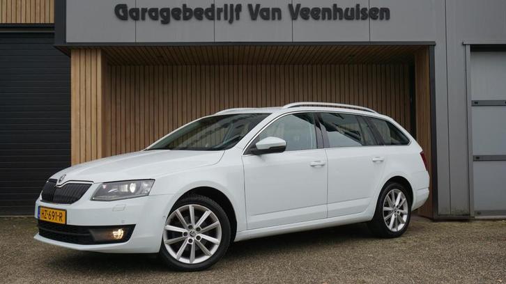 Skoda Octavia Combi 1.4 TSI 150pk DSG Style Businessline Can, Auto's, Skoda, Te koop, Octavia, ABS, Achteruitrijcamera, Airbags