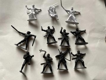 Poppetje 11 stuks soldaten militairen zwart wit 5 cm beschikbaar voor biedingen