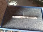 Vintage zilveren speld, Ophalen of Verzenden, Zo goed als nieuw, Overige kleuren, Guess