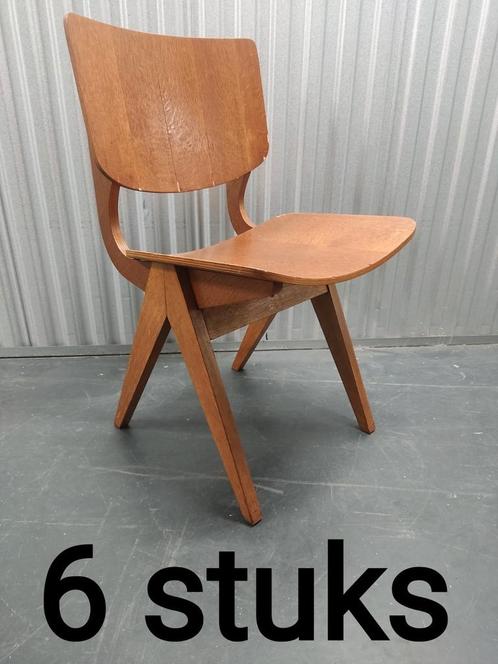 vintage houten stoel stoelen eetkamerstoelen kerkstoelen, Huis en Inrichting, Stoelen, Gebruikt, Vijf, Zes of meer stoelen, Hout