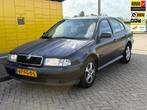 Skoda Octavia 1.6 SLXi MPI Bj 2000 ECC Airco LM Velgen, Voorwielaandrijving, Gebruikt, Euro 6, 4 cilinders