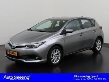 Toyota Auris 1.8 Hybrid Aspiration | 27000km! | Camera | LED, Auto's, Gebruikt, Euro 6, 4 cilinders, Origineel Nederlands