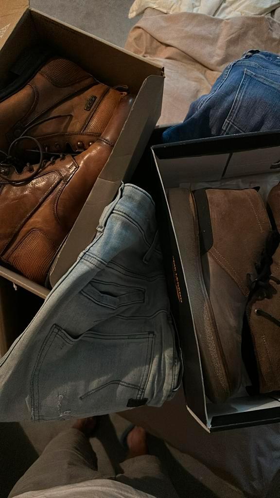 9 spijkerbroeken 2 jasjes 2 paar schoenen gstar pall mall, Kleding | Heren, Heren-kledingpakketten, Zo goed als nieuw, Ophalen of Verzenden