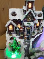 Kerst dorp met beweging en verlichting, Diversen, Kerst, ., Ophalen of Verzenden, Zo goed als nieuw, .