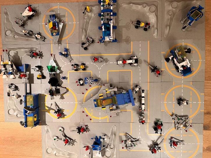 Zeer grote classic Lego Space verzameling met maanplaten etc, Kinderen en Baby's, Speelgoed | Duplo en Lego, Zo goed als nieuw