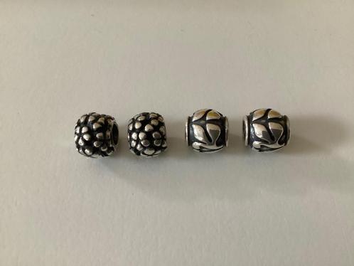 Pandora bedels zilver, oude collectie, Sieraden, Tassen en Uiterlijk, Bedels, Zo goed als nieuw, Pandora, Zilver, 4 bedels of meer