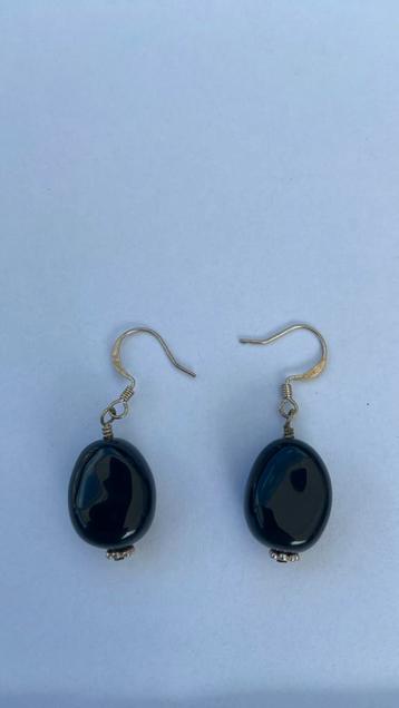 Oorhangers zilver met zwart git stenen 4 cm lang. beschikbaar voor biedingen