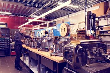 Onderhoud en reparatie en verkoop van e61 espressomachine beschikbaar voor biedingen