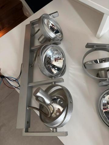 Philips spots 2x3 beschikbaar voor biedingen