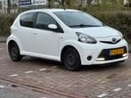 Toyota Aygo 1.0 12V Vvt-i 5DRS 2013 Wit AIRCO|ELEKTR RAAM, Auto's, Voorwielaandrijving, Euro 5, Zwart, 4 stoelen