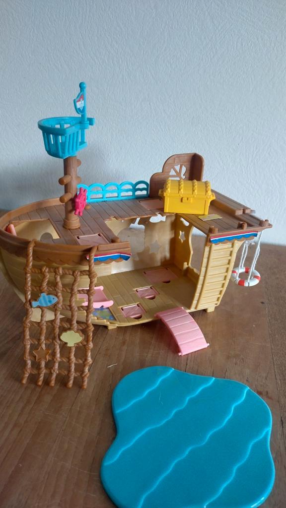 Sylvanian families boot met accessoires, Kinderen en Baby's, Speelgoed | Poppenhuizen, Gebruikt, Poppenhuis, Ophalen of Verzenden