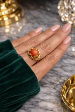 Prachtige 14 karaat gouden ring bloedkoraal – uniek stuk!, Sieraden, Tassen en Uiterlijk, Antieke sieraden, Ophalen of Verzenden