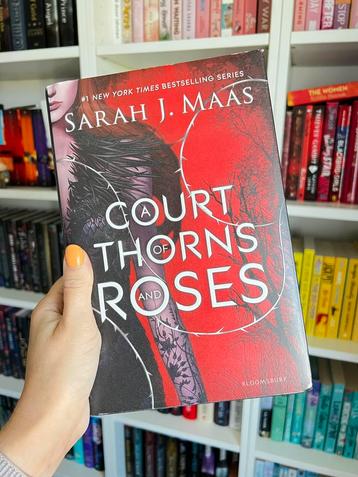 A Court of Thorns and Roses (hardcover) beschikbaar voor biedingen