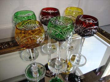 Vintage gekleurde kristallen glazen set van 6 stuks beschikbaar voor biedingen