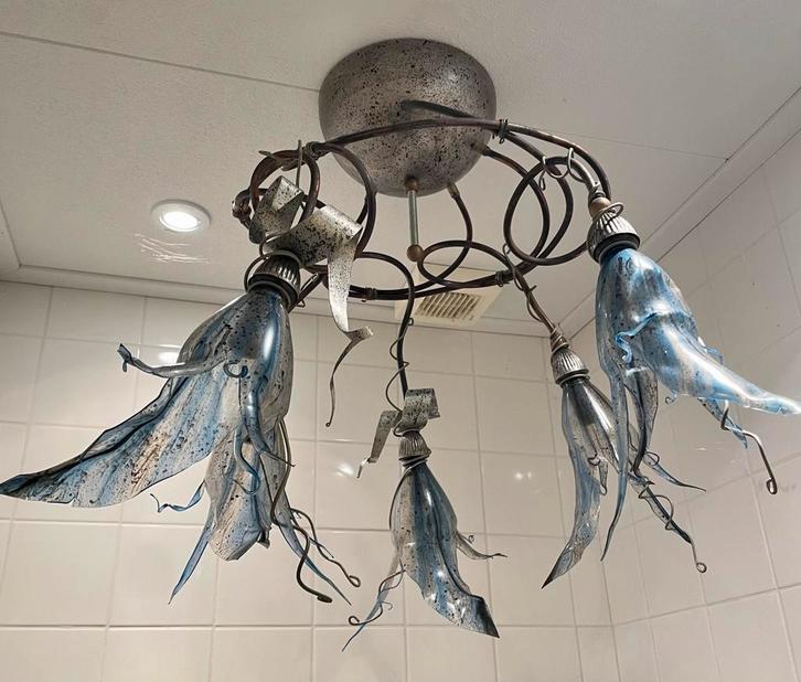 De laatste plafondlamp (Queens Gallery, Rob Leben) uniek !, Huis en Inrichting, Lampen | Plafondlampen, Zo goed als nieuw, Kunststof