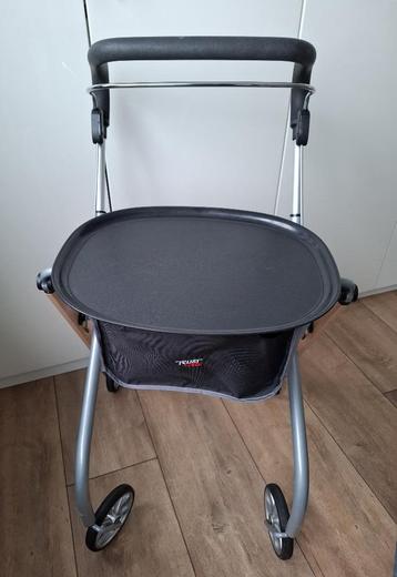 Rollator Trust Lets Go Indoor binnenrollator beschikbaar voor biedingen