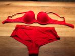 Prachtig rood setje Marlies Dekkers 85B/M, Kleding | Dames, Ondergoed en Lingerie, Ophalen of Verzenden, Rood, Setje