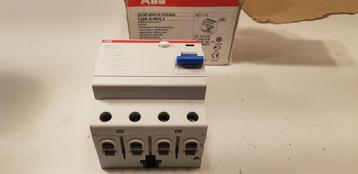 ABB Groepenkast Aardlekschakelaar FH204A 40A 400V 300mA (1x)