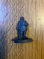 W40k IG regimental advisor (metal model), Met verf, Gebruikt, Figuurtje(s), Ophalen of Verzenden