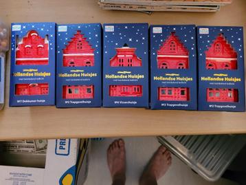 5 ah kersthuisjes  2025 beschikbaar voor biedingen