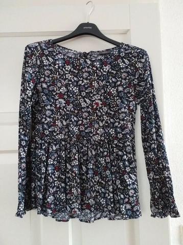 Gebloemde blouse van C&A met volant, maat 36