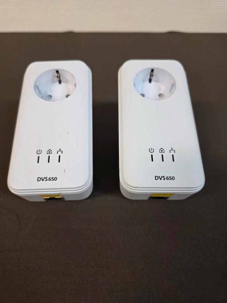 2x Devolo DVS 650 Powerline Adapters Wi-Fi, Computers en Software, WiFi-versterkers, Gebruikt, Ophalen of Verzenden