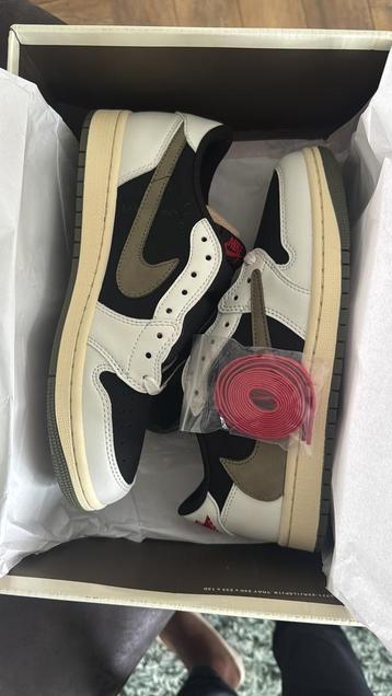 Nike Air Jordan 1 Low Travis Scott Olive beschikbaar voor biedingen