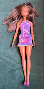 Mattel Barbie met jurk en schoenen, Kinderen en Baby's, Speelgoed | Poppen, Ophalen of Verzenden, Zo goed als nieuw, Barbie