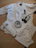 Karate pak met toebehoren maat 5 (170/176), Ophalen of Verzenden, Zo goed als nieuw