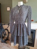 Rinascimento getailleerd zwart wit polkadot jurk XL gratis v, Verzenden, Zwart, Zo goed als nieuw, Knielengte