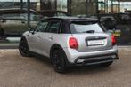 MINI Cooper Classic Automaat / LED / Airconditioning / Cruis, Auto's, Mini, Parkeersensor, Gebruikt, Met garantie (alle), Origineel Nederlands