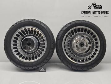 17 en 16 inch set wielen Touring 2009-up beschikbaar voor biedingen