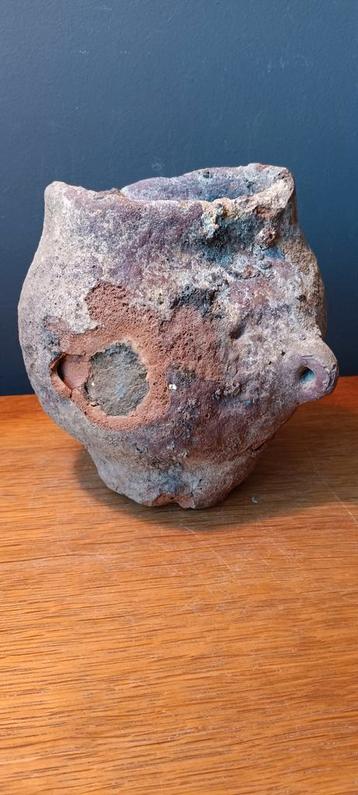 bronstijdurn, misbaksel, unica. museaal stukje archeologie  beschikbaar voor biedingen