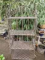 Sierlijke smeedijzeren tuin etagère met 4 plateaus(brocante), Tuin en Terras, Tuinwanddecoratie, Gebruikt, Ophalen