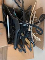 Heel veel hangers kledinghangers broekhangers, Ophalen, Zo goed als nieuw