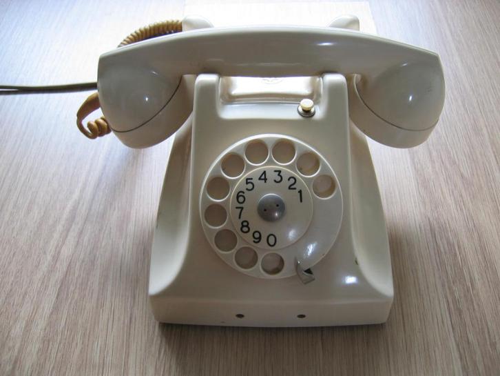 Vintage bakelieten telefoon - wit- staand, Telecommunicatie, Vaste telefoons | Niet Draadloos, Gebruikt, Bakeliet, Met draaischijf