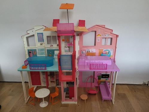 Barbie Malibu huis 3 verdiepingen, Kinderen en Baby's, Speelgoed | Poppenhuizen, Zo goed als nieuw, Poppenhuis, Ophalen