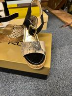 Bijna nieuwe Roberto D’angelo schoenen met sleehak mast 37, Ophalen of Verzenden, Zo goed als nieuw