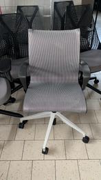 Herman Miller Setu bureaustoel – design by Studio 7.5, Ophalen, Ergonomisch, Zo goed als nieuw, Zwart
