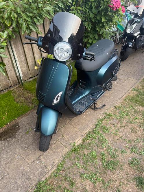 Senzo Rivalux geel kenteken, Fietsen en Brommers, Snorfietsen en Snorscooters, Gebruikt, Benzine, Ophalen