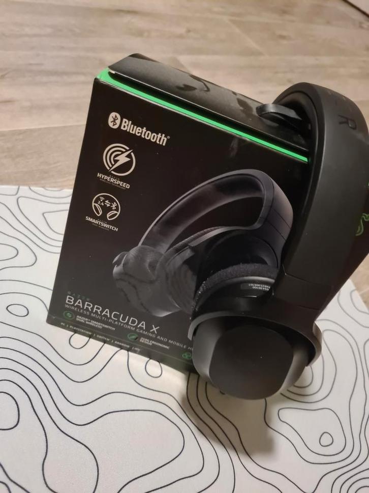 Razer Barracuda X gaming headset, Computers en Software, Headsets, Zo goed als nieuw, On-ear, Draadloos, Gaming headset, Inklapbare microfoon